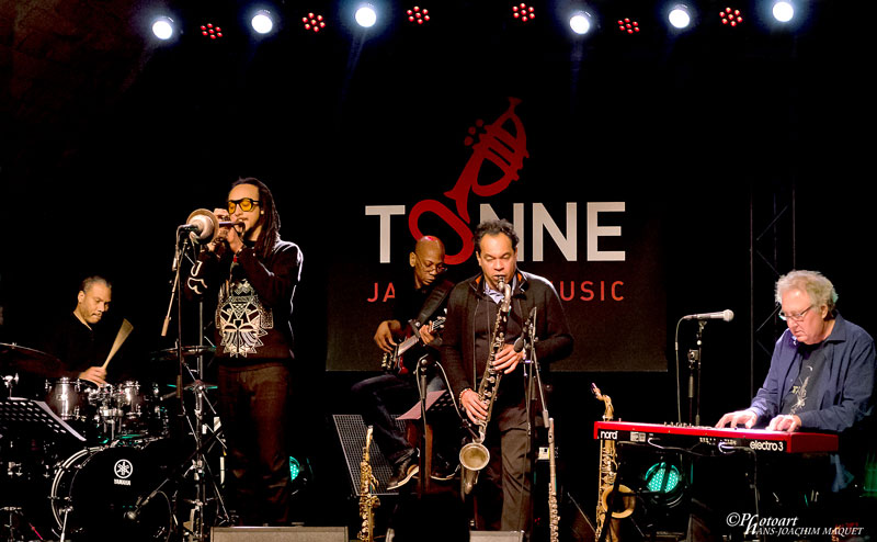 Jason Miles Live At Jazz Club Tonne